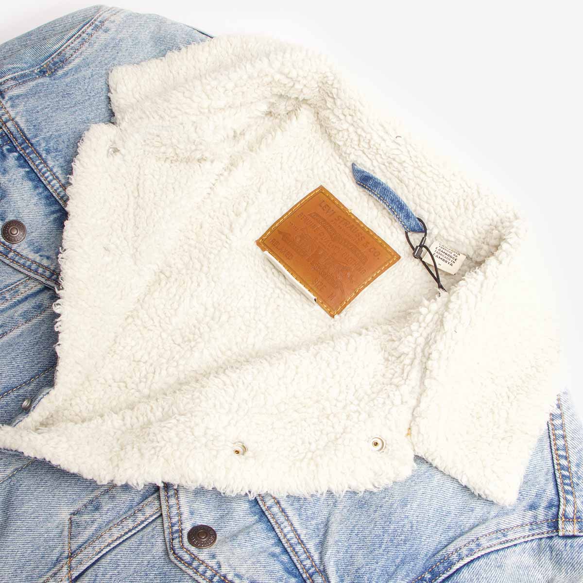 Levi's Relaxed Fit Sherpa Trucker Jacket - Image 5