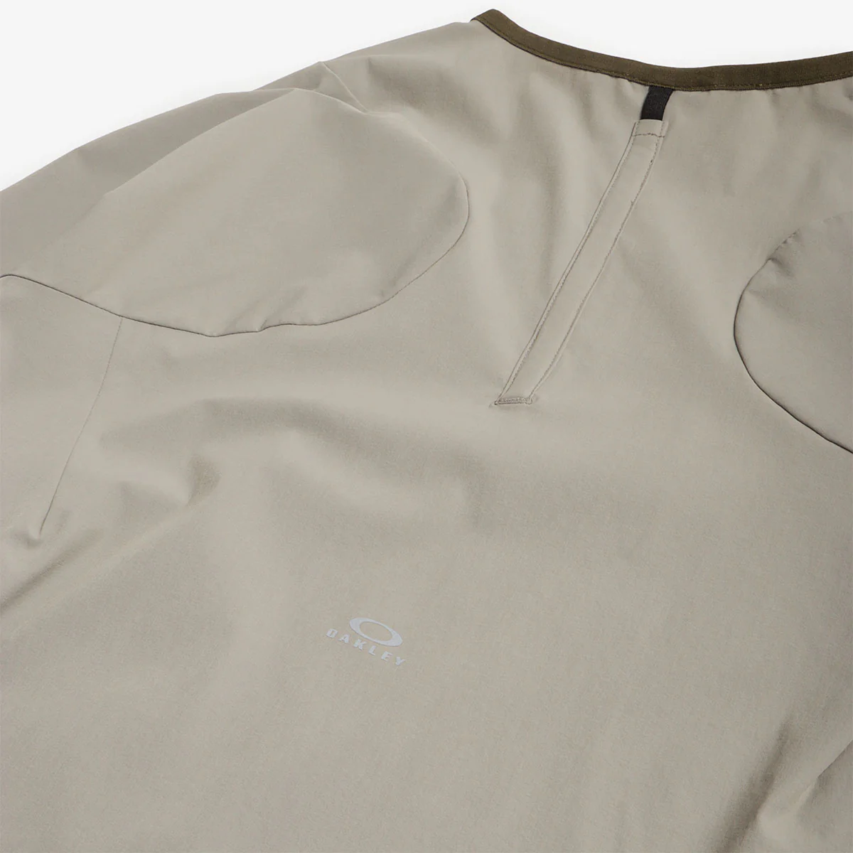 Oakley Latitude Flight Convert Shell Tech Top - Image 6