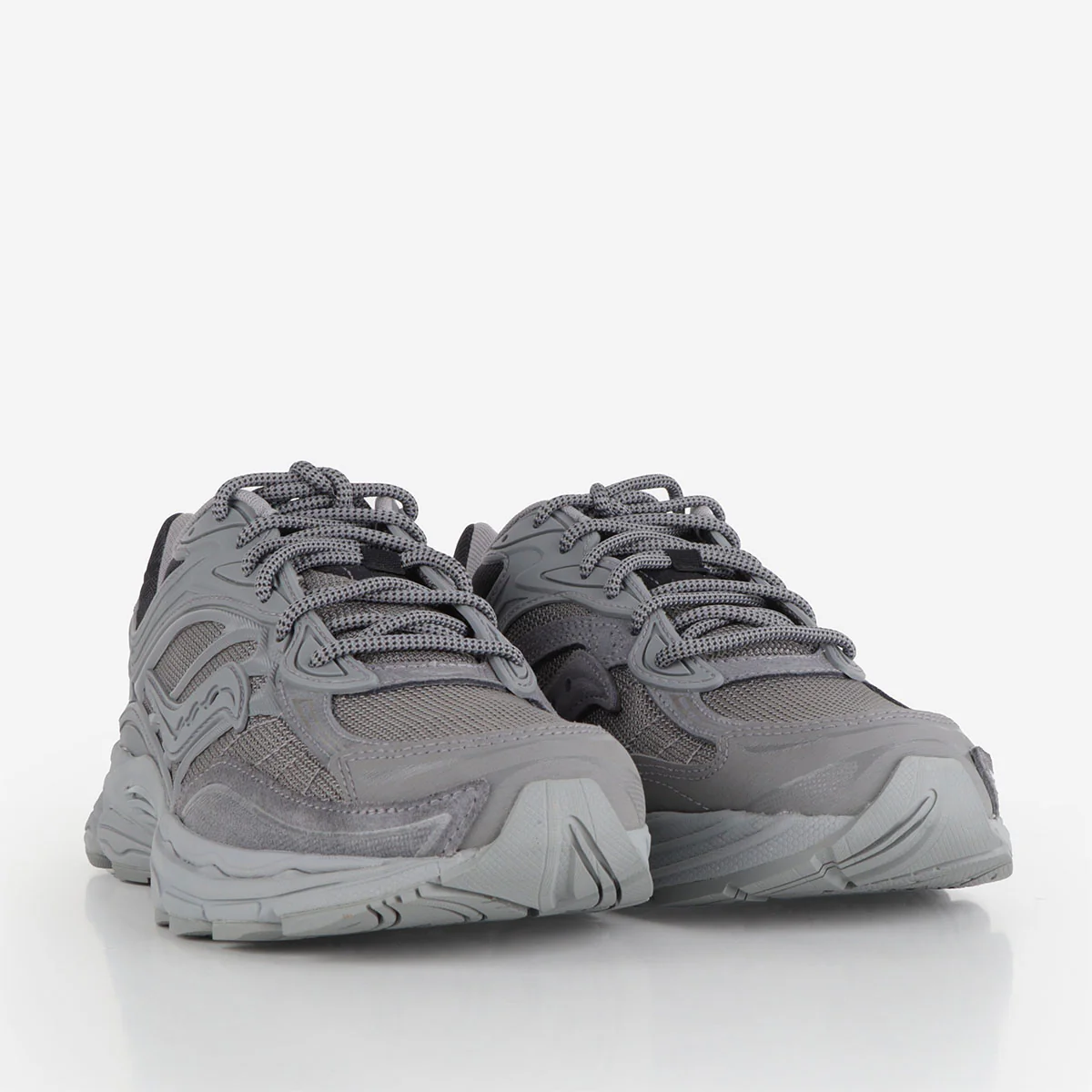 Saucony ProGrid Omni 9 Shoes - Image 2