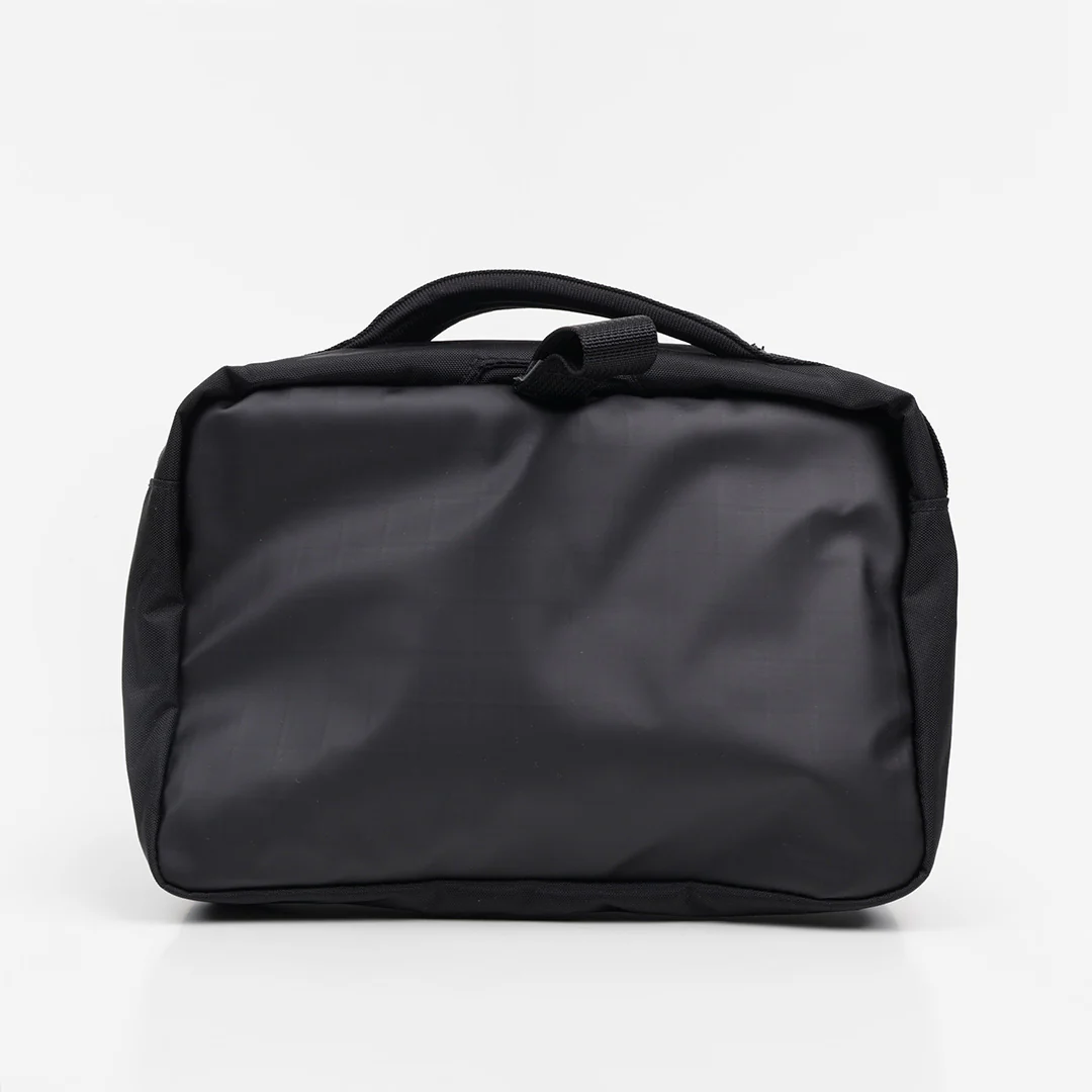 The North Face Base Camp Voyager Toiletry Kit - Image 2
